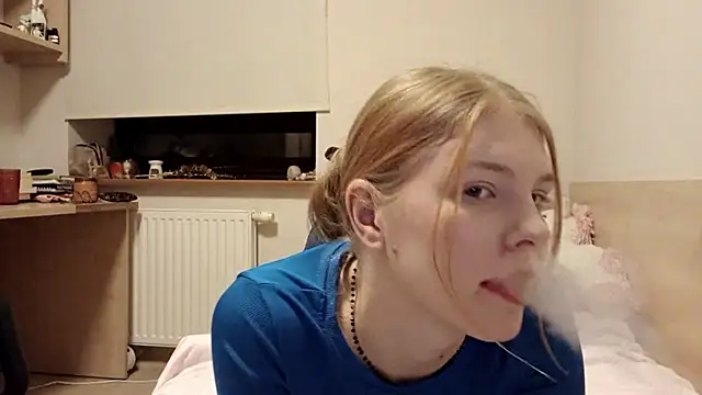 MiaMooon05's cam snapshot