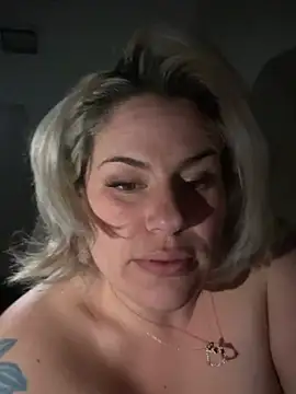 toomuchofafreak live sex cam