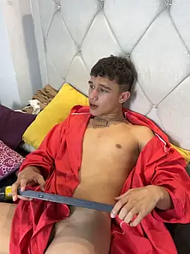 Dominik_Souza live sex cam