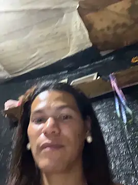 HugeAgatha live sex cam