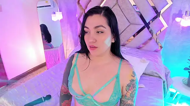 KathiaJenner's cam snapshot