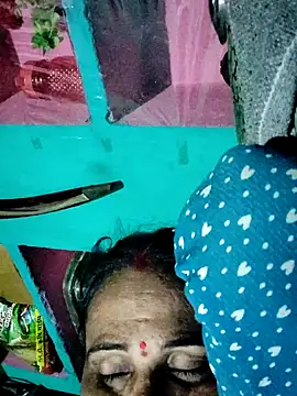 Pooja750's cam snapshot