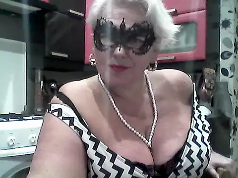 Lisa_Suzie's cam snapshot