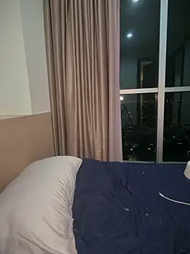 Alirawrz's cam snapshot