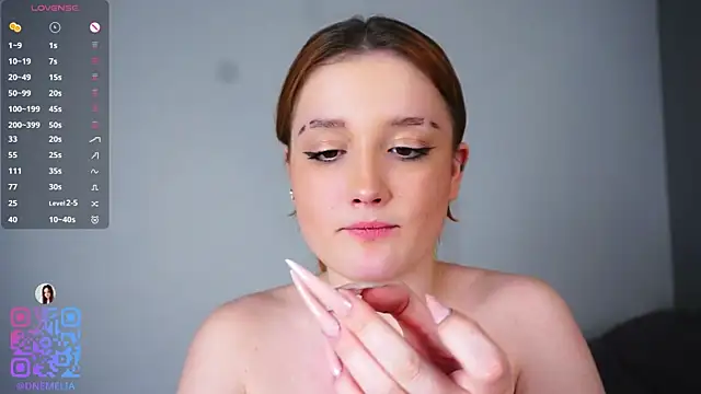 AmelieSeductress live sex cam