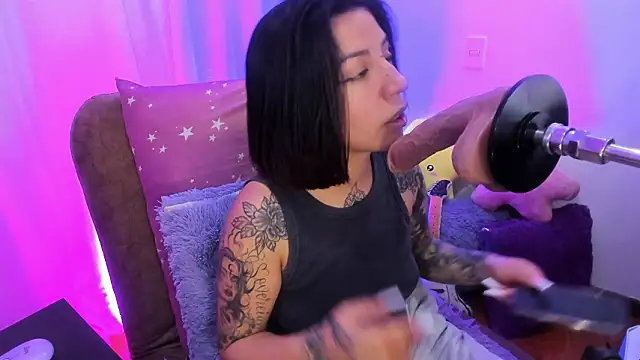 _antonella_dreamss's cam snapshot