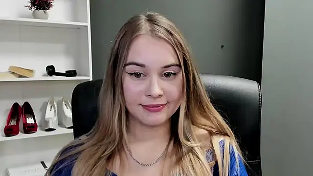 kitty_valeria's cam snapshot