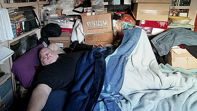 hadeszeuss2's cam snapshot