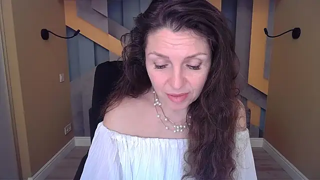 EllaLong live sex cam