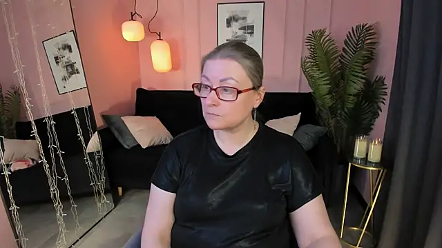 AlexandraKind's cam snapshot