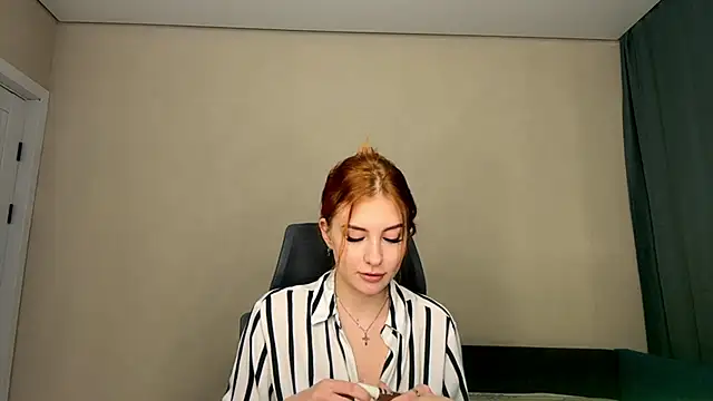 LuxuryRita's cam snapshot