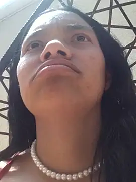 Julieta_Parker's cam snapshot