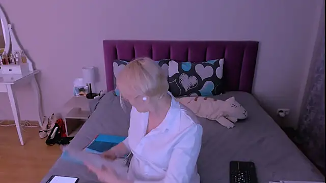 sabrinamacmarren's cam snapshot