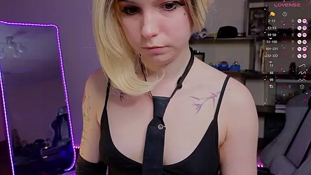 zelda_1's cam snapshot