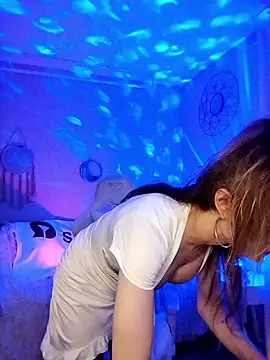 Luna_Kitanna live sex cam