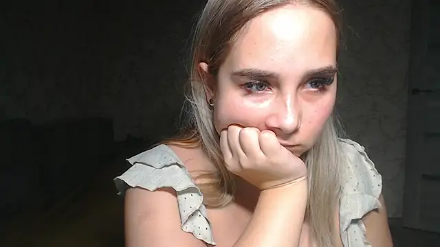 DolphinDreams's cam snapshot