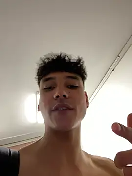 OnlyTyroone live sex cam