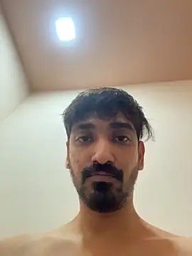 hornyguy271192 live sex cam