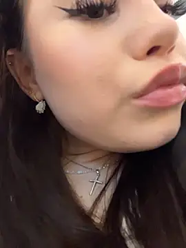 Chloe__Moon live sex cam