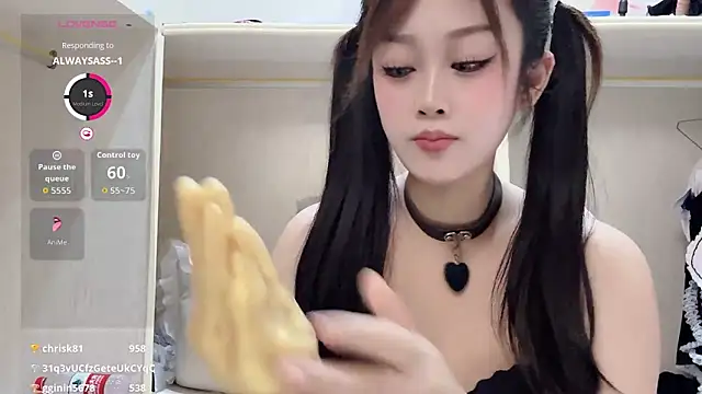 yueyue2003 live sex cam