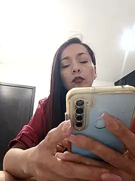 HoneyAngel2020's cam snapshot