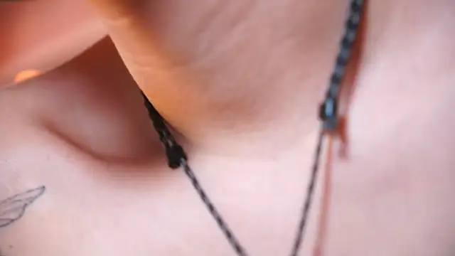 ambar_rosse25's cam snapshot