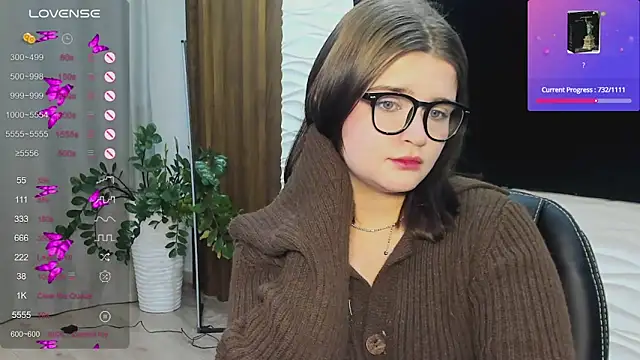 LanaTreades live sex cam