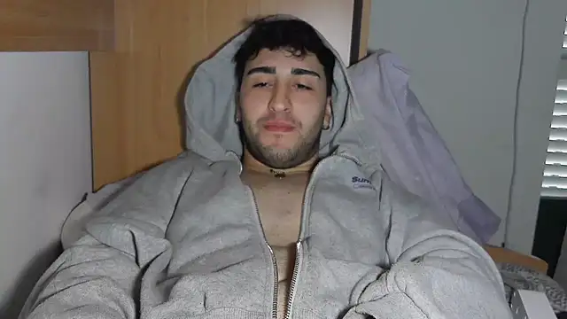 italianguy24 live sex cam