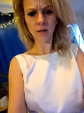 Couple-Kiwii-Orchidee-Boy live sex cam