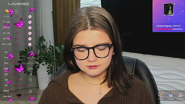 LanaTreades's cam snapshot