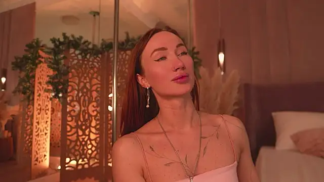 Serena_West_'s cam snapshot