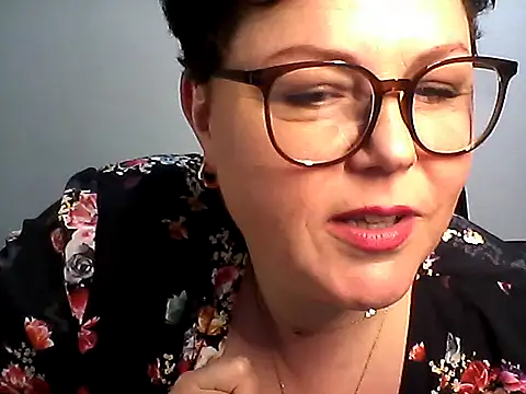 EllaLove2277's cam snapshot