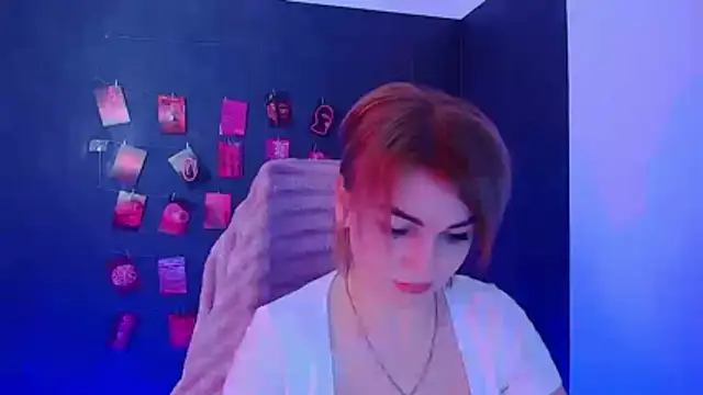 CuttieEmma's cam snapshot