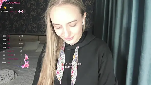 A_delina's cam snapshot