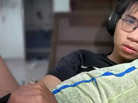 kave2033's cam snapshot