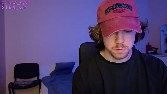 luca_syn's cam snapshot