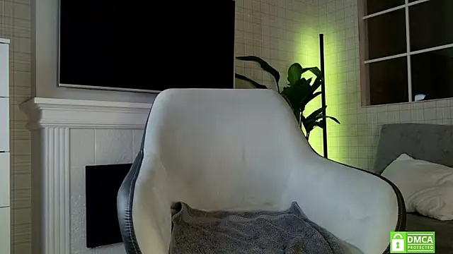 WelliCaren live sex cam