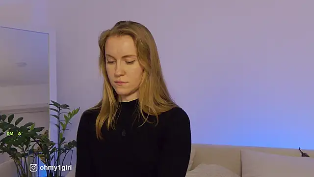 Fallinlove1 live sex cam