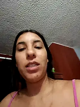 Bonny_Klote live sex cam