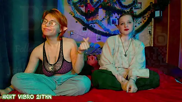 TrickyKitsune live sex cam