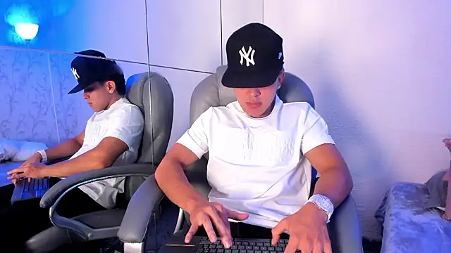 _TaylorBlack live sex cam