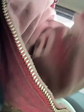 GoldenFlameGoddess live sex cam