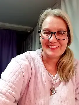 irinamaux live sex cam