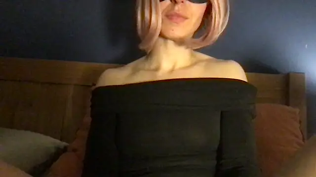 intelligentwoman's cam snapshot