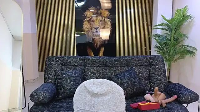 malen_fitnessmilf's cam snapshot