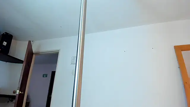 liaa_moretti_'s cam snapshot