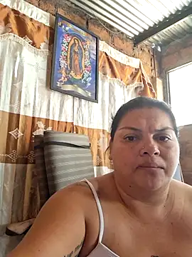 chubby_sexy_big_tits live sex cam