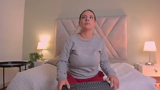 angelica_cross_'s cam snapshot