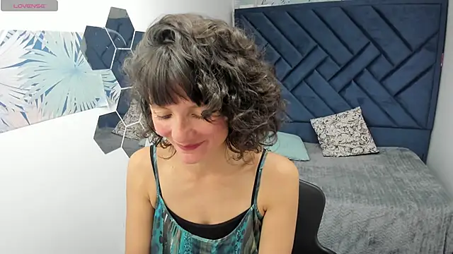 Valery_More__'s cam snapshot