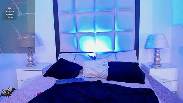 SussyFox's cam snapshot